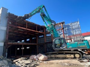 鉄骨造3階建事務所解体工事